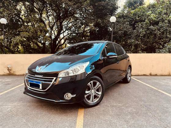 PEUGEOT 208 1.6 GRIFFE 16V FLEX 4P AUTOMÁTICO